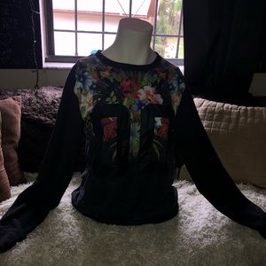 Long Sleeve Tee / Sweatshirt